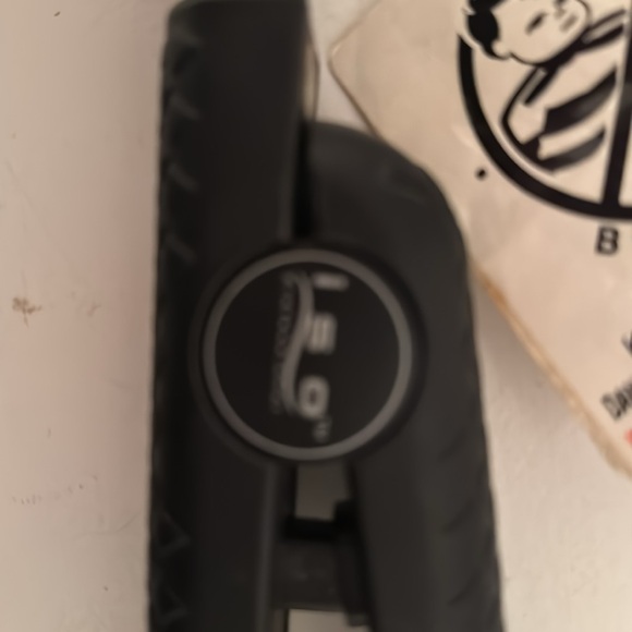 ISO professional 100% Ceramic Flat Iron - Picture 3 of 3